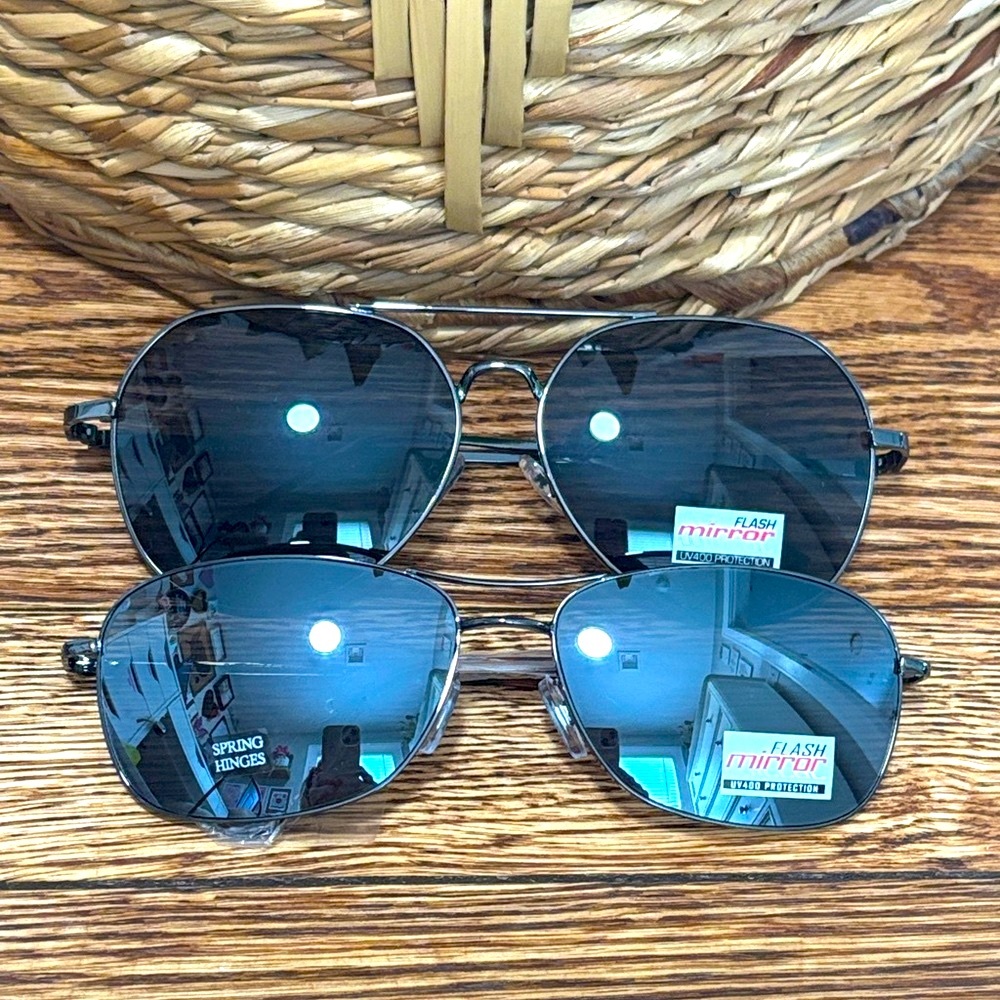 Men's Black Aviator Sunglasses with Mirror Lenses
